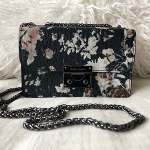 SOLD!!! 💖 Gorgeous Henri Bendel - crossbody/shoulder bag!